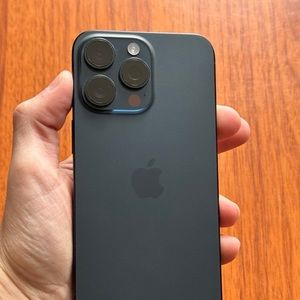 iPhone 15 Pro Max 256GB  (Open Box New) 100% Battery